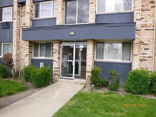 8647 1/2 W Foster Ave #1B Photo 1