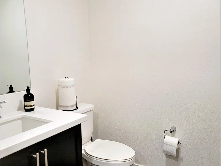 2820 Wagon Wheel Rd #402 — Photo 14