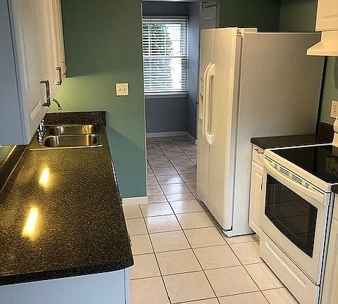 3rd image of 24801 Olde Orchard St #9