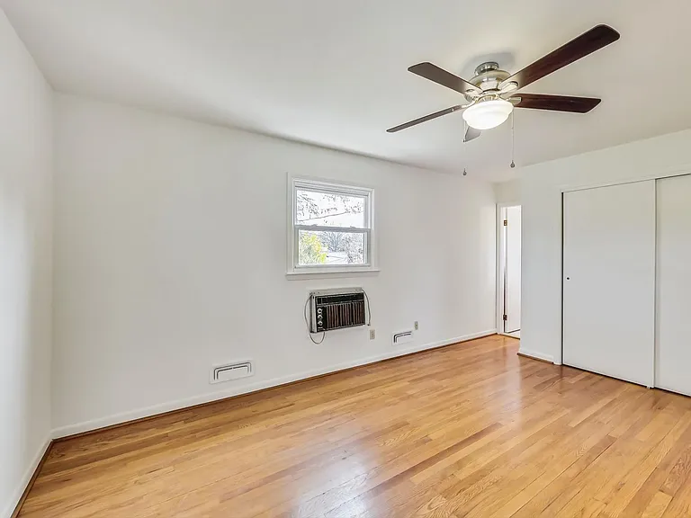1208 Pinewood Dr — Photo 12