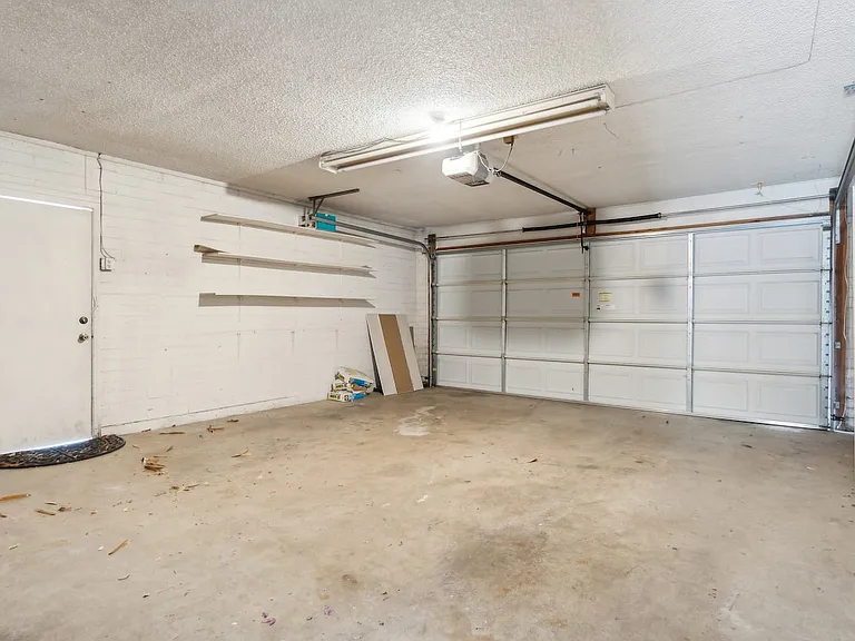 3209 S Los Feliz Dr — Photo 22