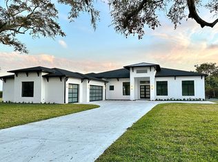2400 Homewood Dr, Belle Isle, FL 32809