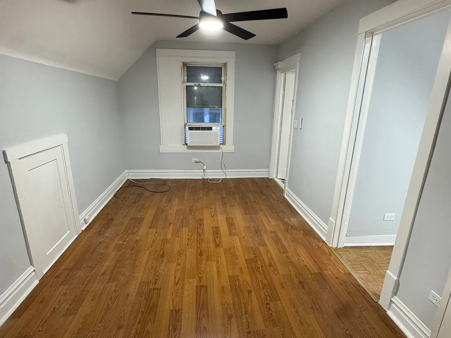 2 bed, 900 sqft, $1,800 — Photo 3