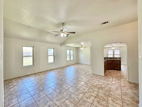 2nd image of 3611 Solomon Dr