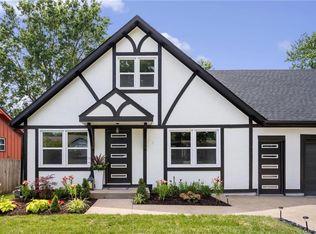 8546 Melrose St, Overland Park, KS 66214
