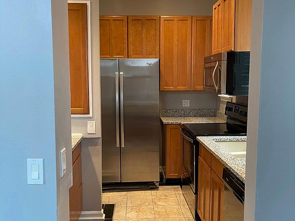4th image of 4345 Forest Park Ave
