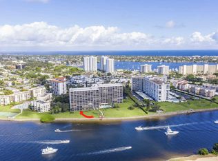 356 Golfview Rd APT 109, North Palm Beach, FL 33408