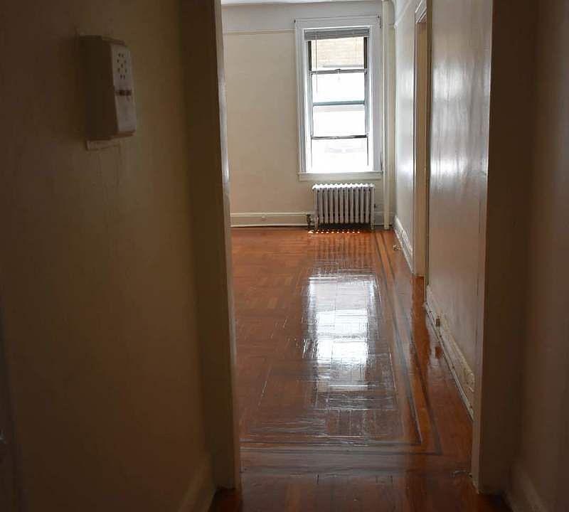 1st image of 4415 43rd Ave APT B2