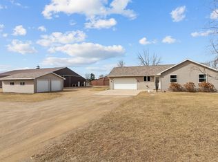 N1991 Ernst Rd, New London, WI 54961