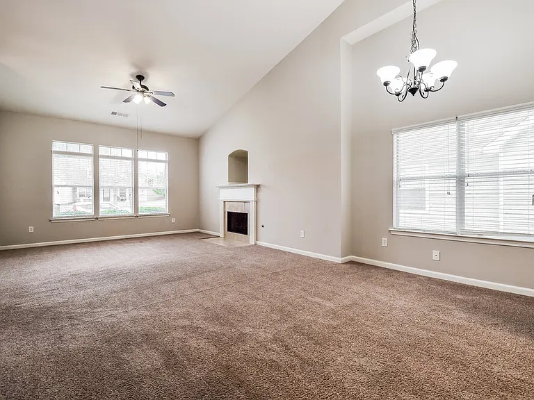 54 Camden Way — Photo 5