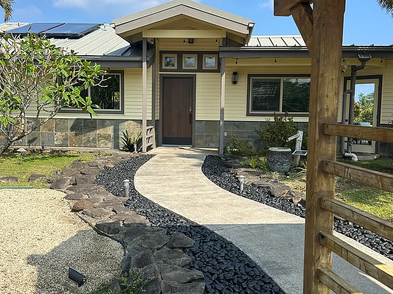 51 W Waipio Rd — Photo 1