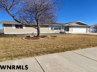 750 18th St, Gering, NE 69341