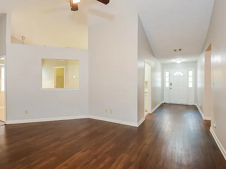 1171 Lennox Ct — Photo 5