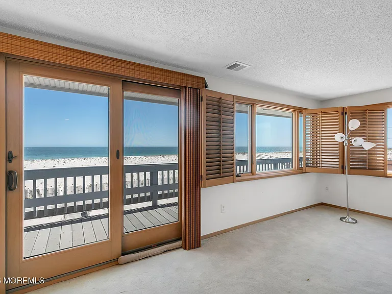 304 Oceanfront — Photo 34