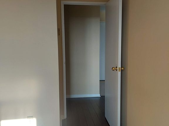 5th image of 645 Glengarry Blvd #1416558