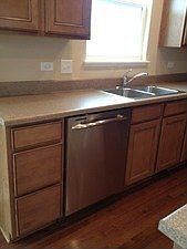 3rd image of 3062 Gaylord Ln