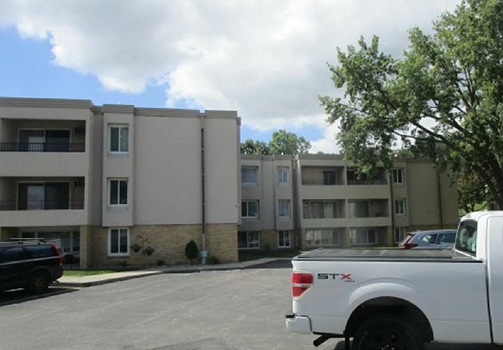 2nd image of 1931 Viking Dr NW APT 22