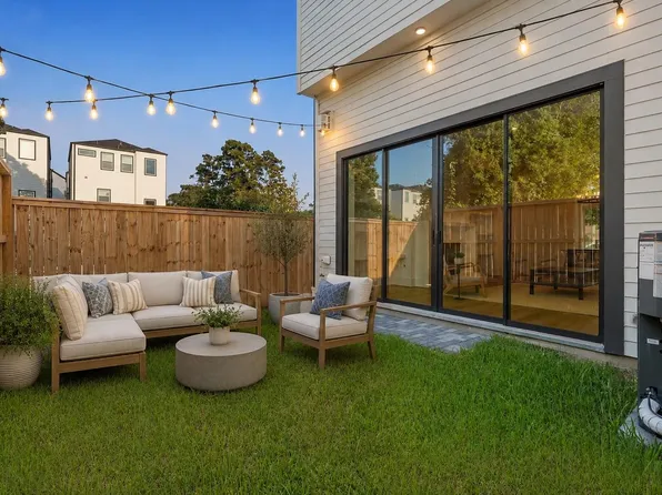 5312 Wembley Downs Dr, Houston, TX 77091