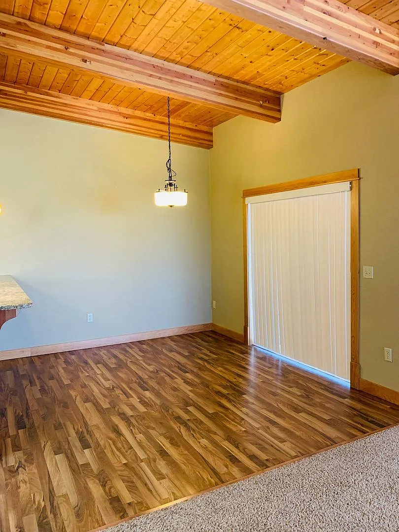 4852 Kendrick Place — Photo 3