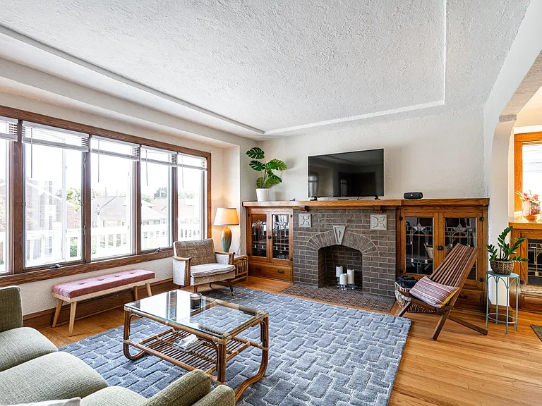 3249 S Kinnickinnic Ave — Photo 15