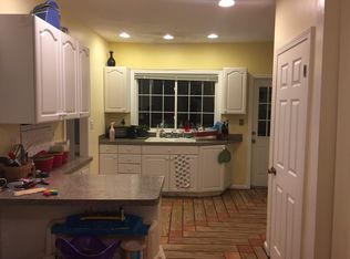 207 E Squantum St, Quincy, MA 02171