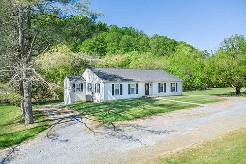 2561 Rutrough Rd Photo 1