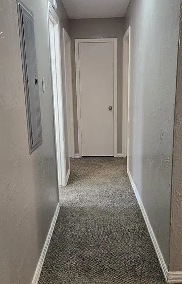 324 Clary Dr — Photo 9