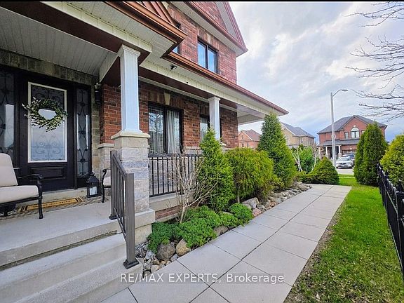 5th image of 39 Morrison Ave