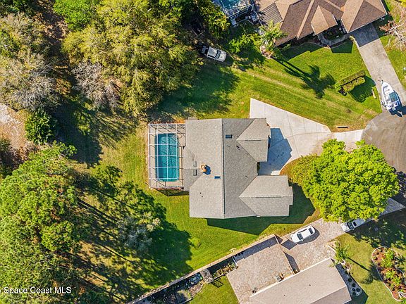 3rd image of 3050 Water Oak Dr