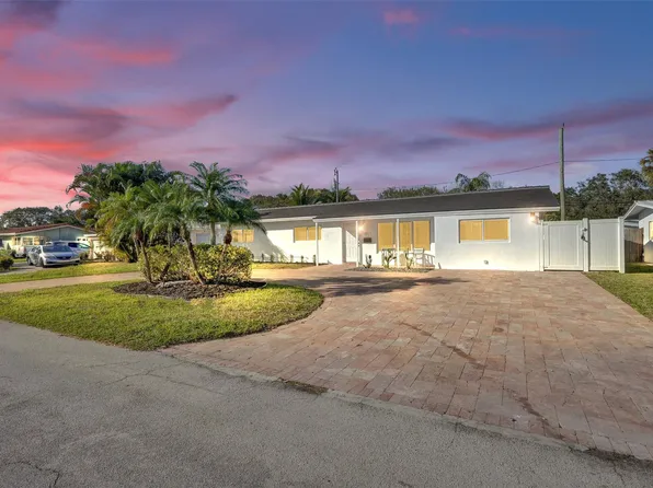 2011 NE 34th Street, Lighthouse Point, FL 33064