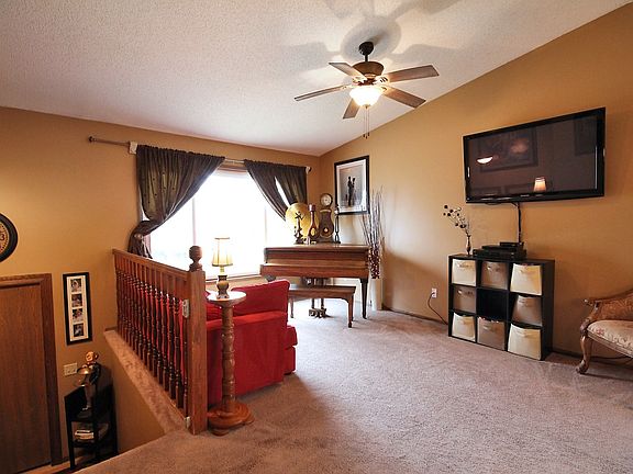 2nd image of 16141 Flagstaff Ct N