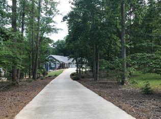 106 Placid View Ct, Greenwood, SC 29649