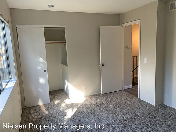 3rd image of 2621 D St APT 10