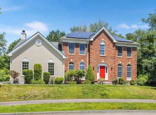 14 Oxford Ct, Bellingham, MA 02019