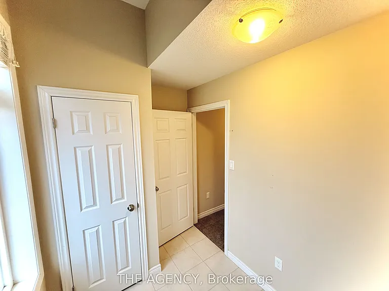 20 Drone Cres — Photo 35