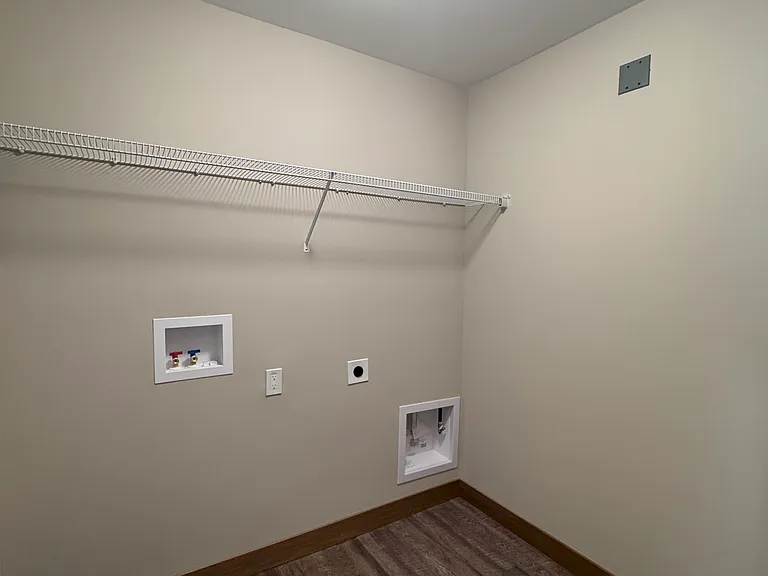 202 Lakeside Dr #202 — Photo 6