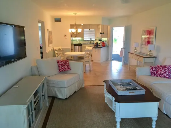 4 Westwood Ave APT 107H, Tequesta, FL 33469