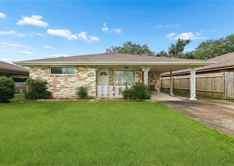 1st image of 2121 Charles Dr