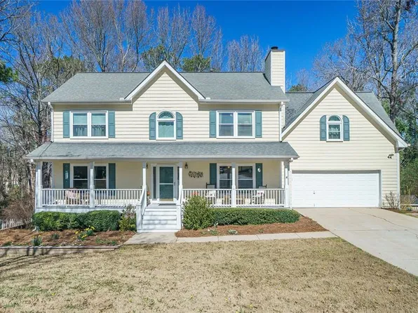 2950 Scenic Lake Ct, Lawrenceville, GA 30045