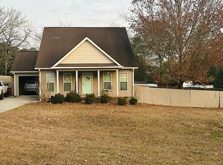 35 Jordan Dr, Hawkinsville, GA 31036