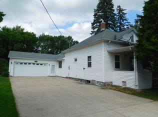 1222 10th Ave, Antigo, WI 54409