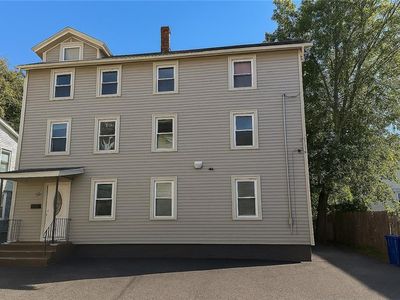 38 Garfield St, Central Falls, RI, 02863