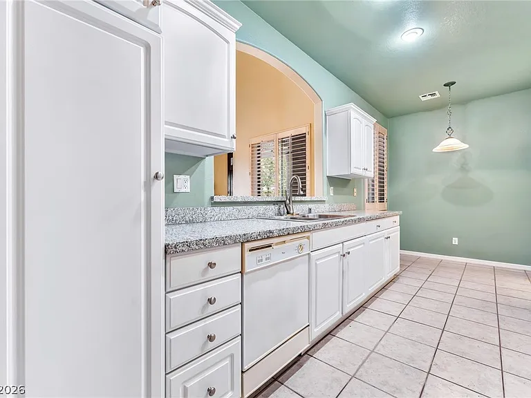 9430 Laguna Niguel Dr #102 — Photo 11