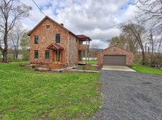 576 West Rd, Sheffield, MA 01257