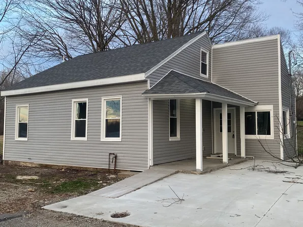207 High St, New Paris, OH 45347
