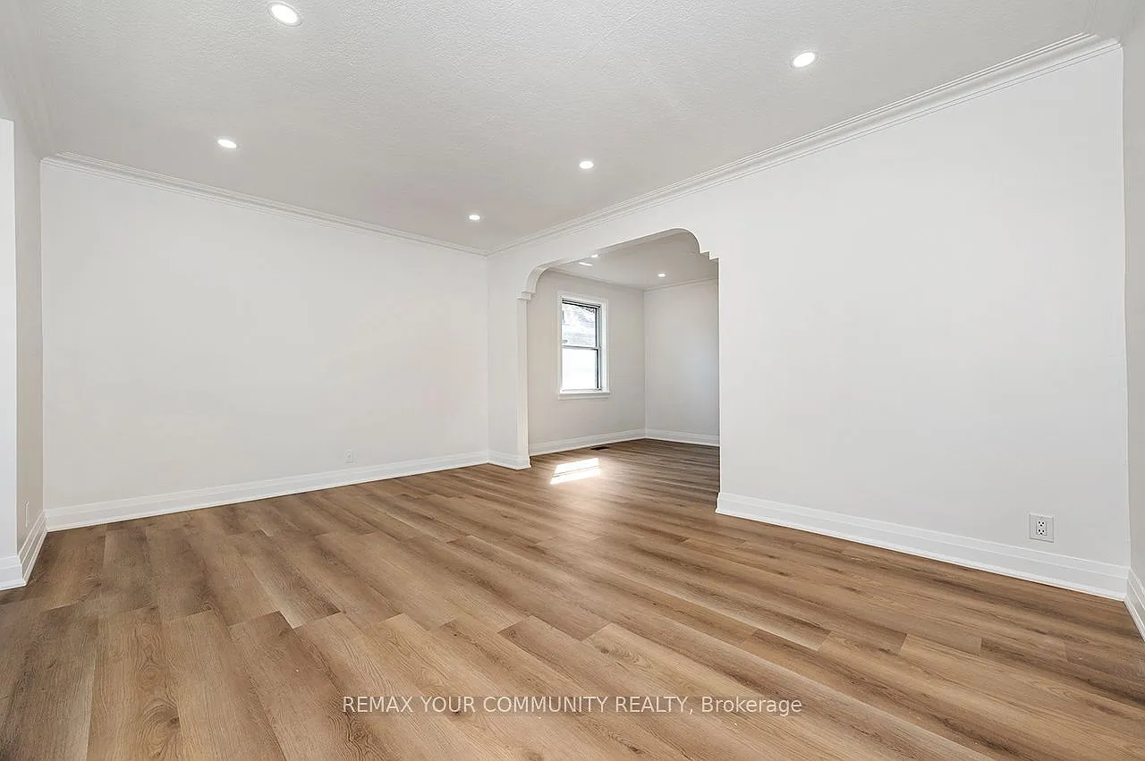 3 bed, $4,550 — Photo 4