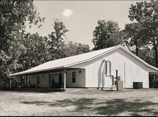 5711 Westview Rd, Neosho, MO 64850