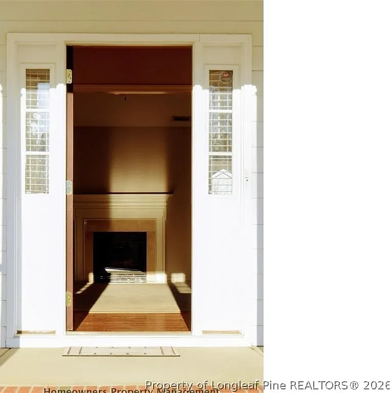 3 bed, 2.0 bath, $1,600 — Photo 2