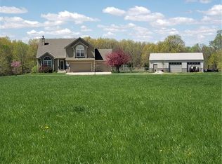 30104 S State Route Dd, Harrisonville, MO 64701