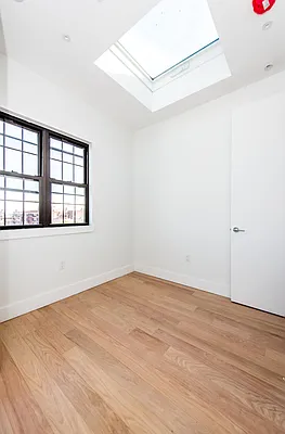 Rented by Nooklyn NYC LLC | media 39
